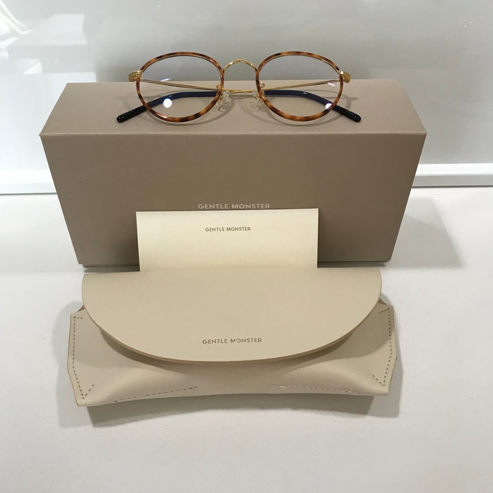 Gentle Monster Eyeglasses Round NWT Never worn